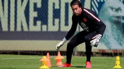 Oscar Jiménez se entrena para ser el titular de América.