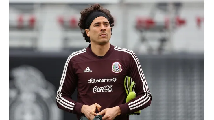 Un club italiano rechazó a Guillermo Ochoa