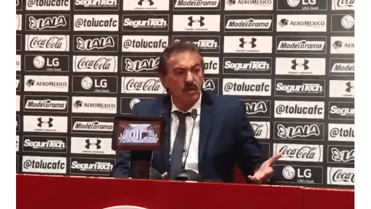 "Habrá que borrarlos, yo no tengo ningún problema": Ricardo La Volpe, furioso con futbolistas del Toluca
