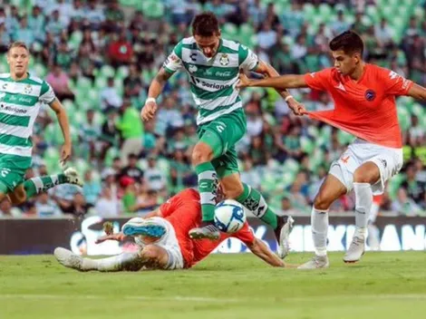 Correcaminos dio el ejemplo y dejó impecable el vestidor de Santos