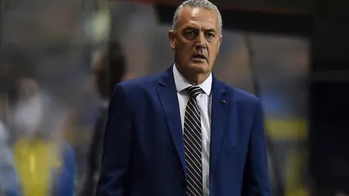 Sufre Alfaro: además de Nández, Benedetto y Pavón, otros dos jugadores podrían irse