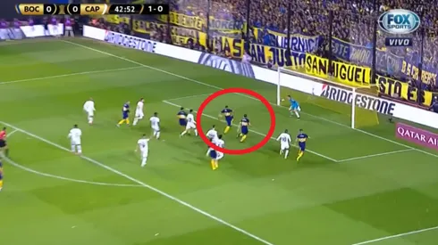 Zárate tiro un centro perfecto, pero Wanchope controló horrible y se comió otro gol