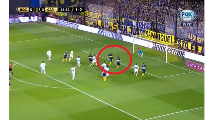 Zárate tiro un centro perfecto, pero Wanchope controló horrible y se comió otro gol