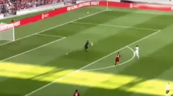 Hizo un Karius: el insólito blooper de Alisson en un amistoso del Liverpool