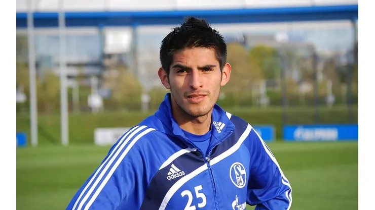 Zambrano estuvo desde el 2007 hasta el 2010 en el equipo alemán.