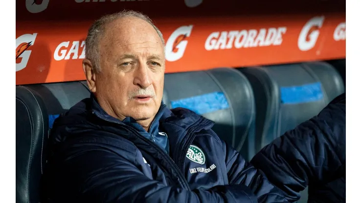 Scolari, en el duelo ante Godoy Cruz. (Getty)