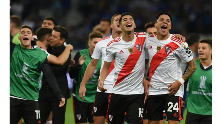 Foto de los jugadores de River festejando ayer en Brasil.