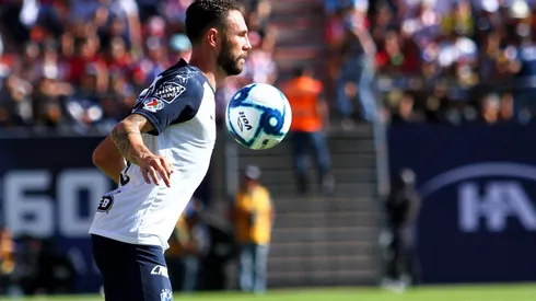 Gran gesto de Layún con una niña con cáncer