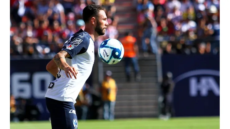 Gran gesto de Layún con una niña con cáncer