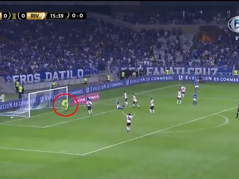 En modo Armani: el 1 de River sacó una pelota que era imposible para un mortal