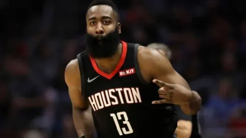 James Harden se la pasó muy bien en la discoteca con la súper modelo Jordyn Woods