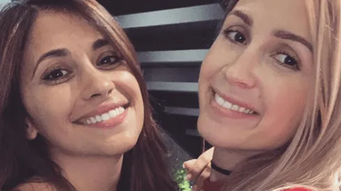 La mujer de Suárez subió una foto tomando sol, Antonela Roccuzzo la vio y le puso: "Esaaa, diosa amiga"