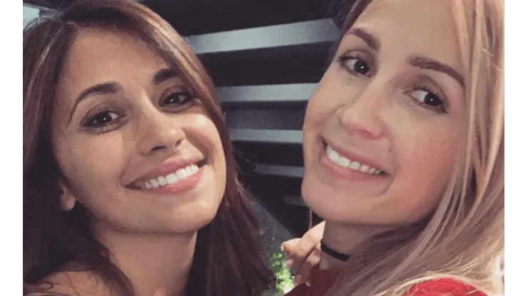 La mujer de Suárez subió una foto tomando sol, Antonela Roccuzzo la vio y le puso: "Esaaa, diosa amiga"