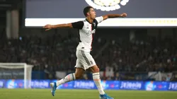 Lloraron varios: Cristiano recibió un premio de Leyenda y se abrazó con Florentino