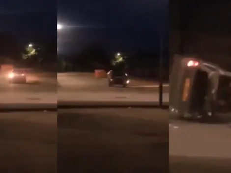 Intentó una maniobra marcha atrás para impresionar a sus amigos y por poco pierde la vida
