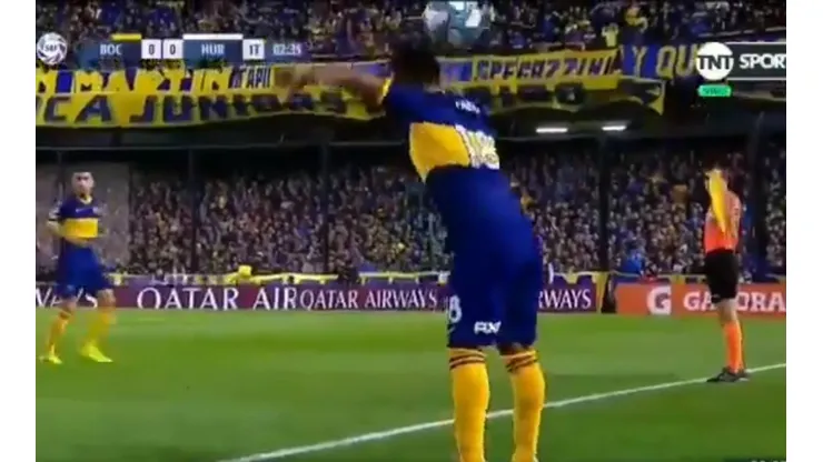 El lateral de Fabra que terminó en blooper y explotó en las redes sociales