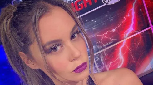 Vero Laguera se mostró en el Estadio Universitario siguiendo de cerca a Pumas