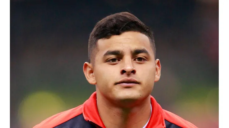 Alexis Vega vio a la porra de Chivas y, totalmente enamorado, dejó un mensaje en las redes