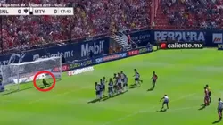 ¡Ay, Barovero! El portero puso las manos flojas y permitió que Atlético San Luis se aventaje
