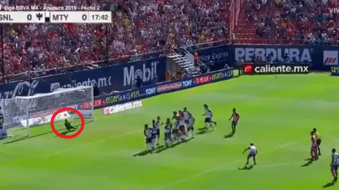 ¡Ay, Barovero! El portero puso las manos flojas y permitió que Atlético San Luis se aventaje