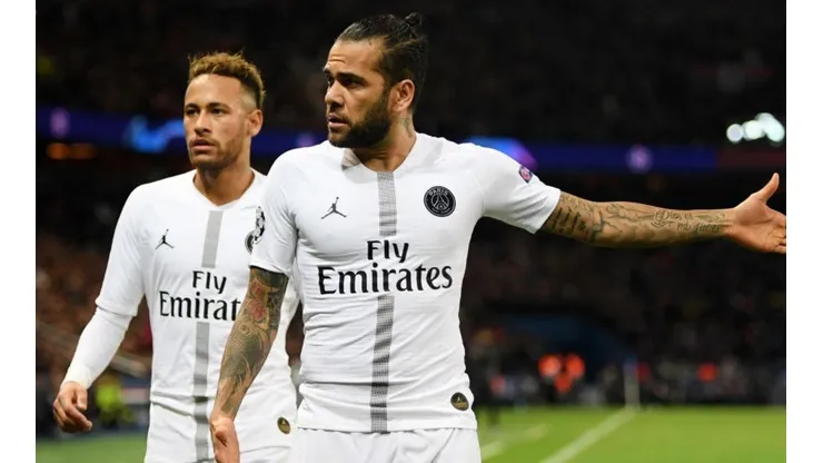 Alves y Neymar, juntos en el PSG