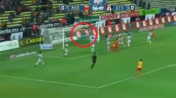 Camilo Vargas voló de un palo a otro para realizar la mejor atajada de la Liga MX