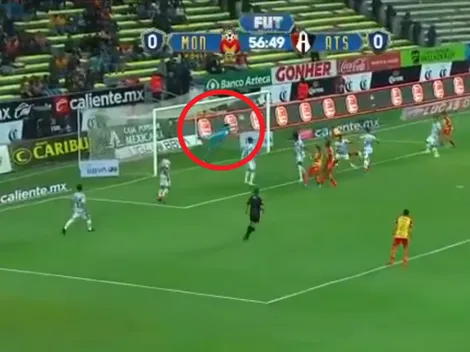 Camilo Vargas voló de un palo a otro para realizar la mejor atajada de la Liga MX