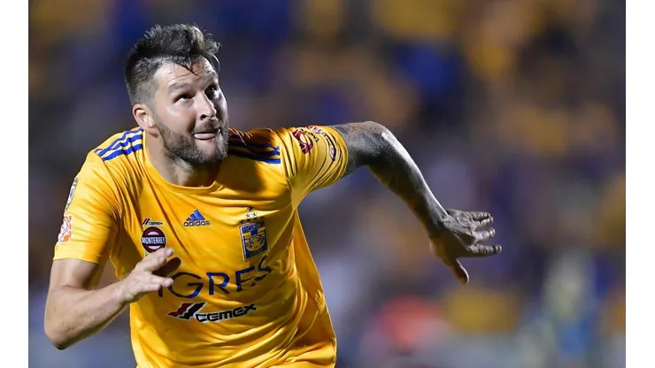 Gignac defendiendo la camiseta de Tigres.