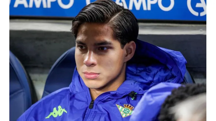 El entrenador no le asegura minutos a Lainez