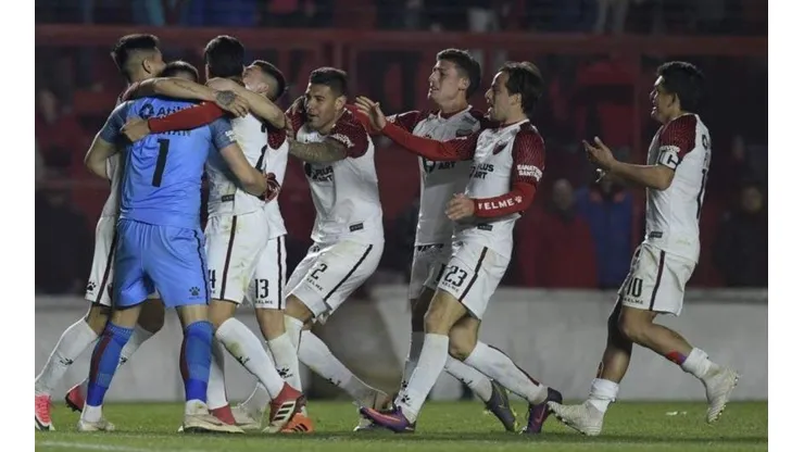 A qué hora juega Colón vs. Patronato por la Superliga