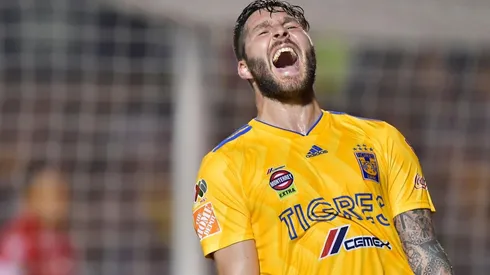 El pase de André Gignac a Boca se paga con ¿alfajores y empanadas?