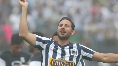 Pizarro se fue de Alianza Lima al Werder Bremen al final del siglo pasado.