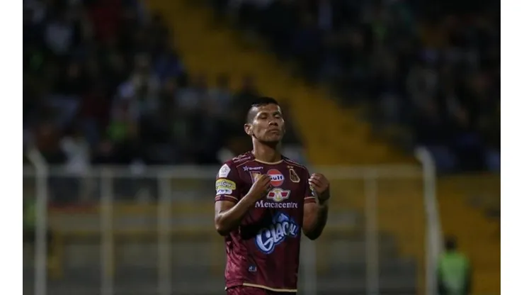Sindicato de jugadores responde si hay líos jurídicos en el pase de Carrascal al América