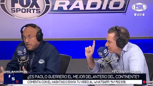 Peter Arévalo acompaña a Fleischman en el programa.