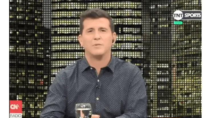 Hasta Hernán Castillo se quejó en Twitter por el penal que le cobraron a Boca