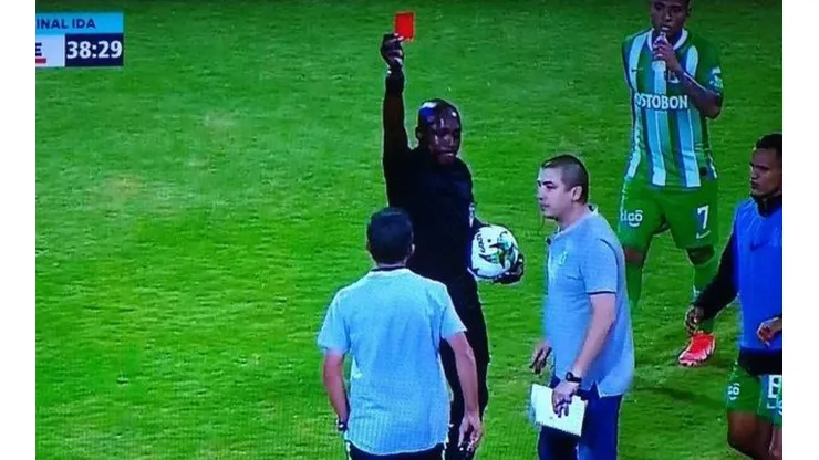 Se metió en serios problemas: la sanción que podría recibir Osorio tras agredir al árbitro