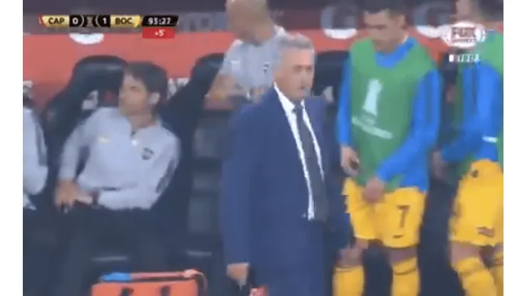 Foto de Pavon con Alfaro adelante.