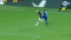 Video: pegó una patada voladora en la cara del rival y se fue expulsado