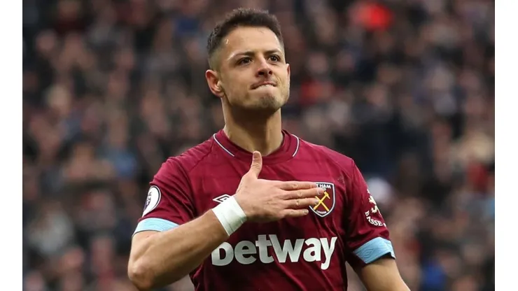 West Ham celebra dos años de Chicharito en el club