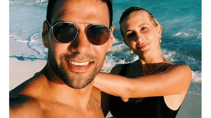 Ahora la agarraron con la esposa del Falcao; los hinchas del Galatasaray deliran
