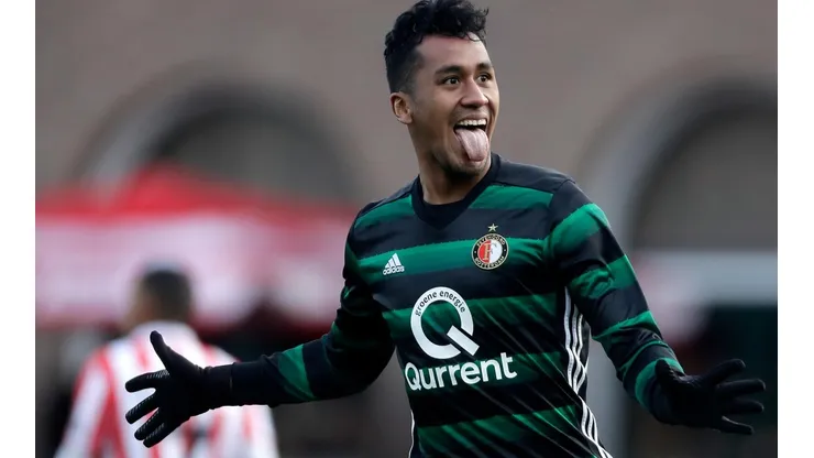 Tapia también jugó en FC Twente de Holanda.