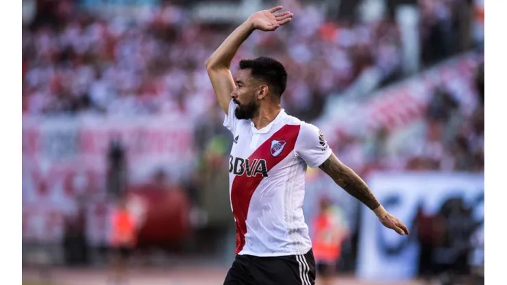 Ariel Rojas con la camiseta de River Plate.