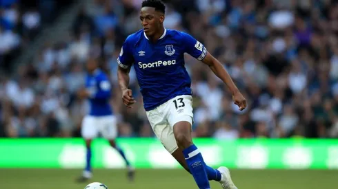 Yerry Mina con la camiseta de Everton.