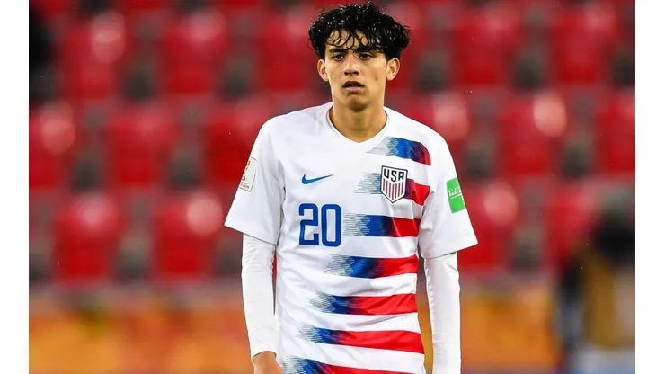 Al "Pulisic mexicano" le hackearon la cuenta y se disculpó con un sorteo