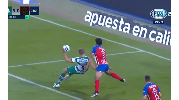 Julio Furch marcó el tercero para Santos y liquidó el encuentro