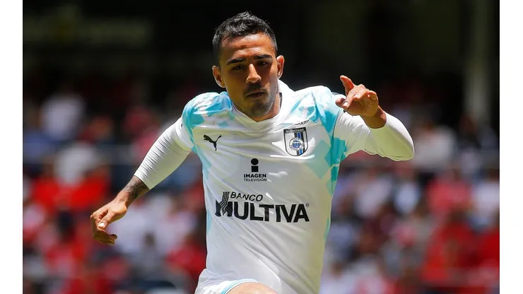 Jesús Escoboza festeja el segundo tanto de Querétaro. (Foto: Jam)