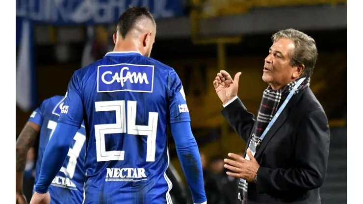 Pinto respondió en Twitter al ofrecimiento para dirigir una selección
