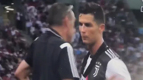 ¿Enojado? La reacción de Cristiano Ronaldo cuando Sarri lo reemplazó en un amistoso