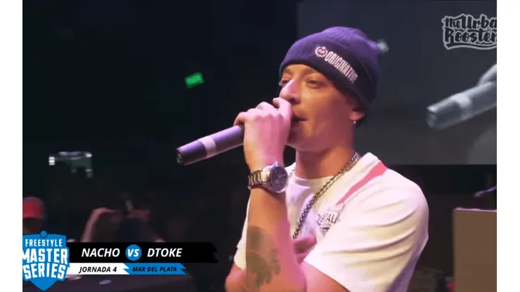 Dtoke y su rima con El Marginal. (Urban Rooster)