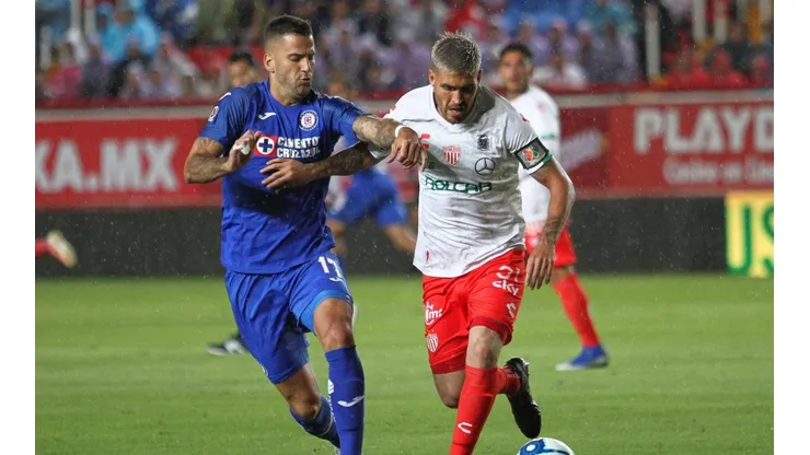 En un partido de locos, Cruz Azul y Necaxa igualaron sin goles